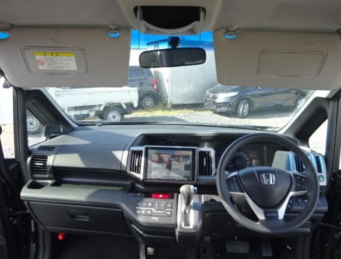 2013 Honda Stepwagon Spada